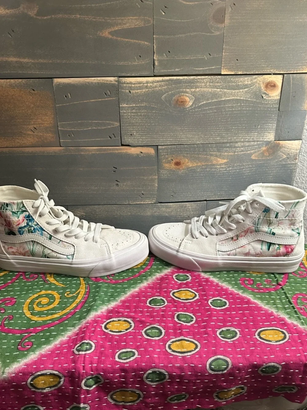 Vans Kids White High-Top Sneakers with Floral Accent